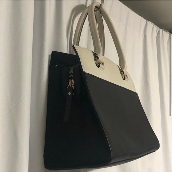 Kate Spade Black & White Medium Handbag (no strap) - Picture 3 of 5